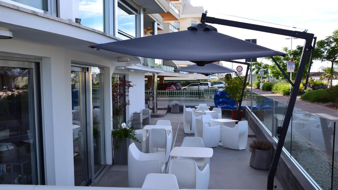 Hotel Rex - Fronte Mare Riccione Extérieur photo