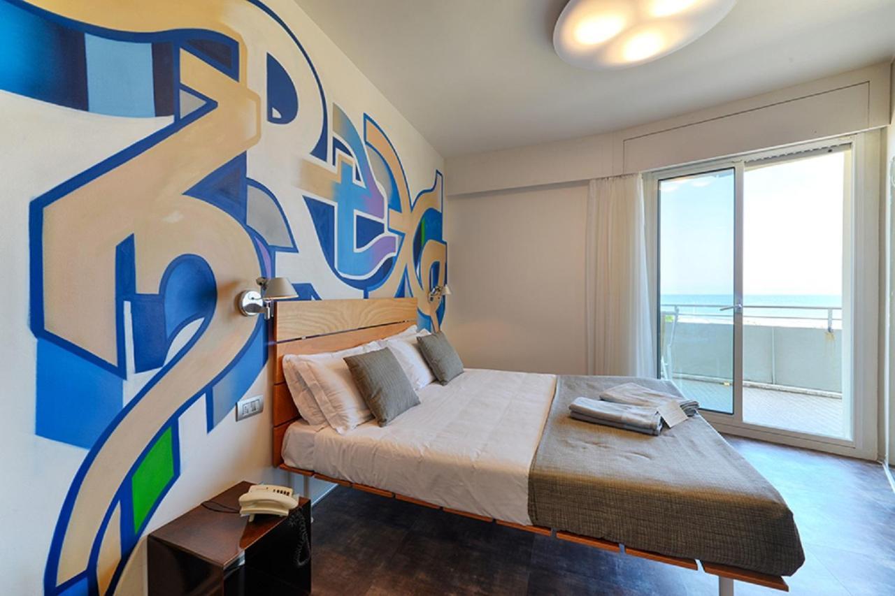 Hotel Rex - Fronte Mare Riccione Extérieur photo