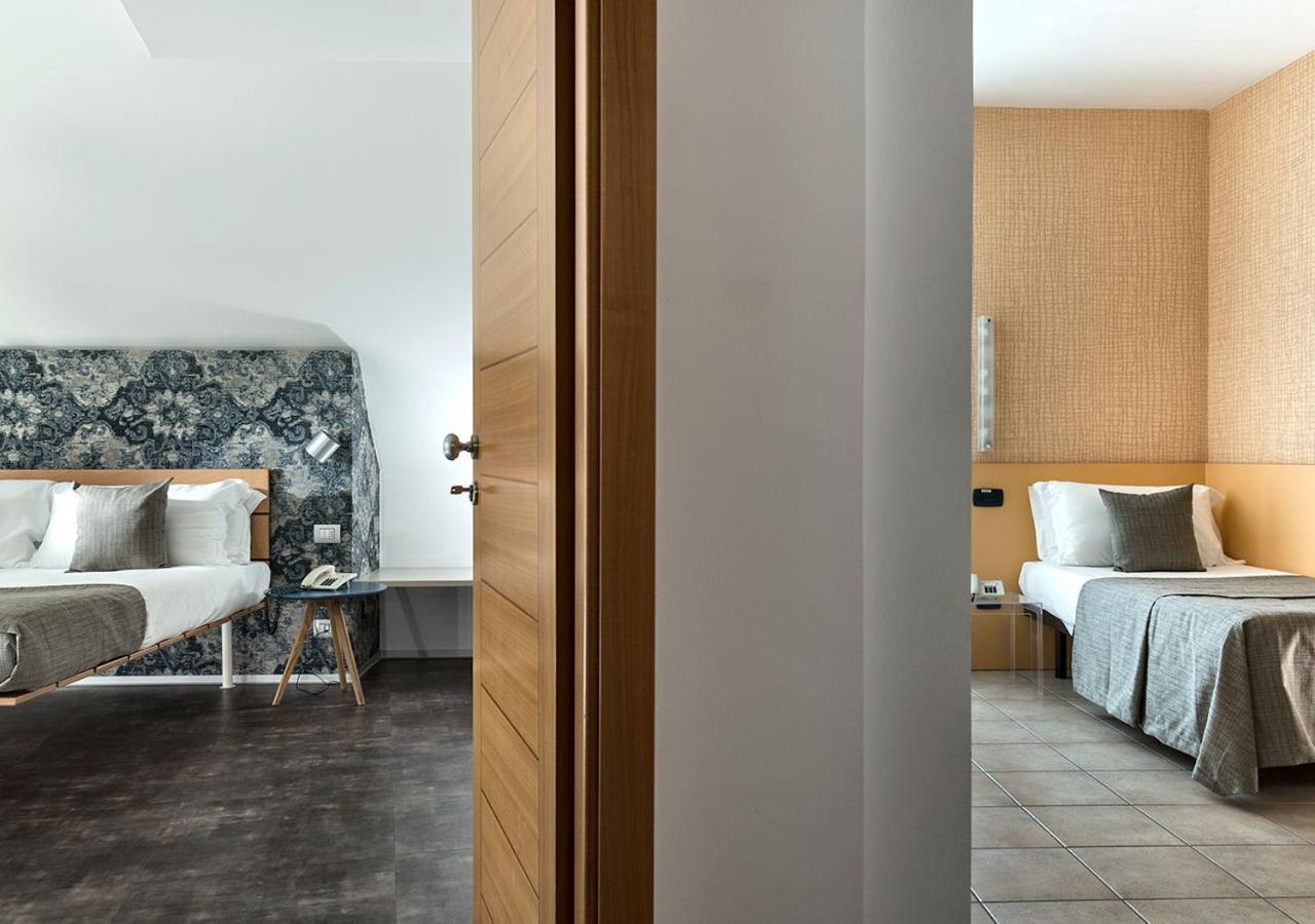 Hotel Rex - Fronte Mare Riccione Extérieur photo